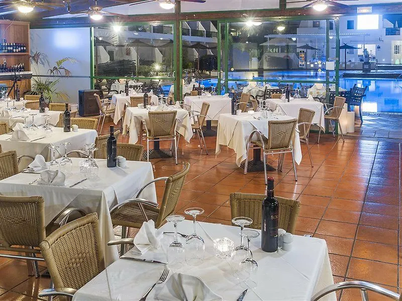 Aparthotel Club Del Carmen Puerto del Carmen  3*, Puerto del Carmen (Lanzarote) Španělsko